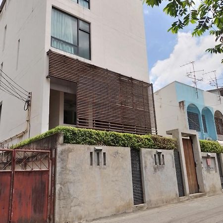 Udee Bangkok Hostel Eksteriør bilde