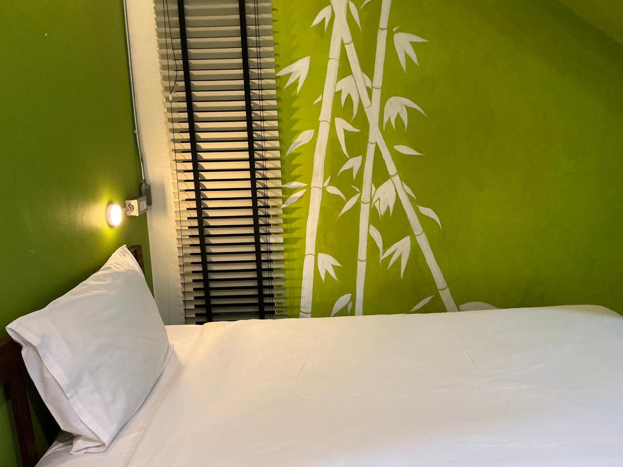 Udee Bangkok Hostel Eksteriør bilde